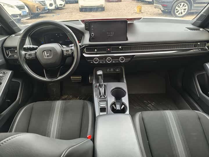 Фото 8 - Honda Civic