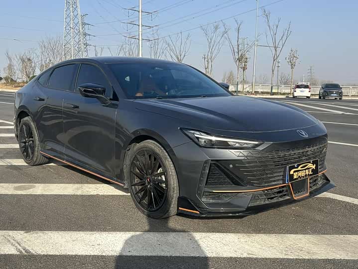 Фото 3 - Changan UNI-V