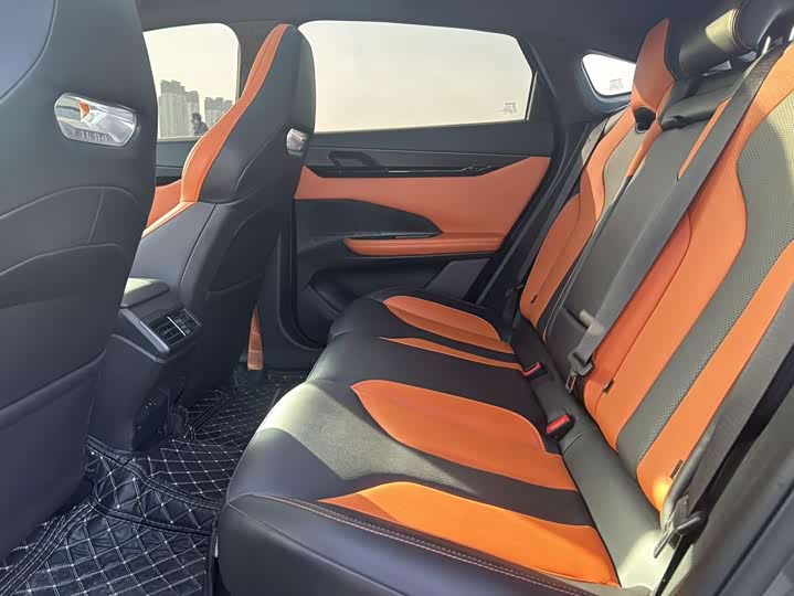 Фото 5 - Changan UNI-V