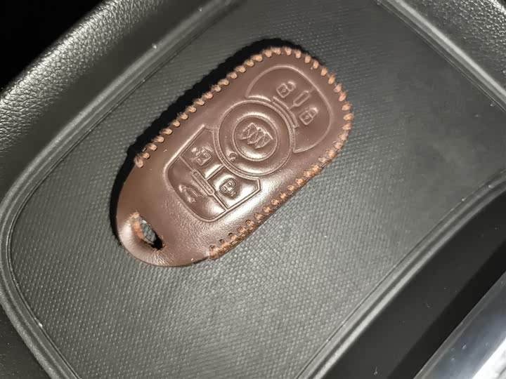 Фото 9 - Buick GL8 ES