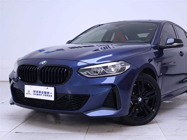 Фото 3 - BMW 1 Series