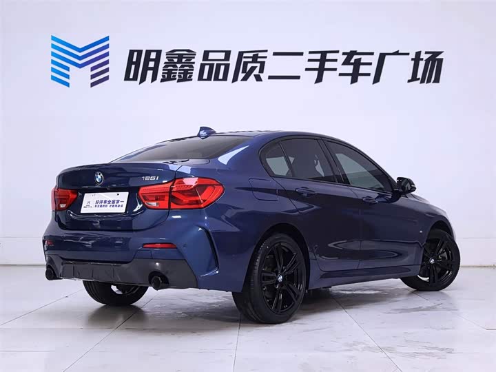 Фото 7 - BMW 1 Series