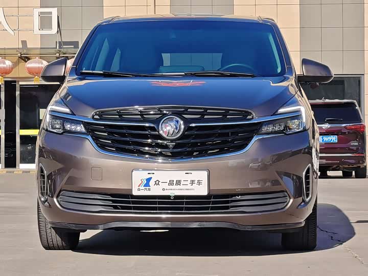 Фото 2 - Buick GL8 ES