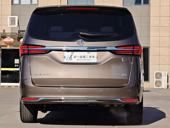 Фото 6 - Buick GL8 ES