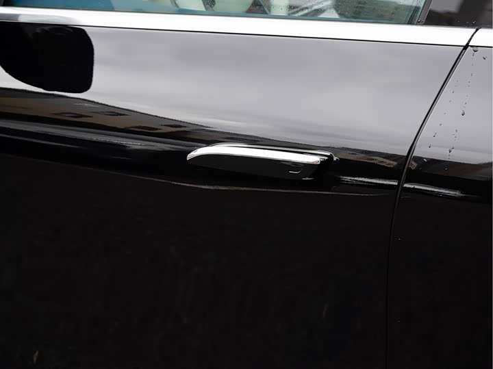 Фото 9 - Mercedes-Benz EQE