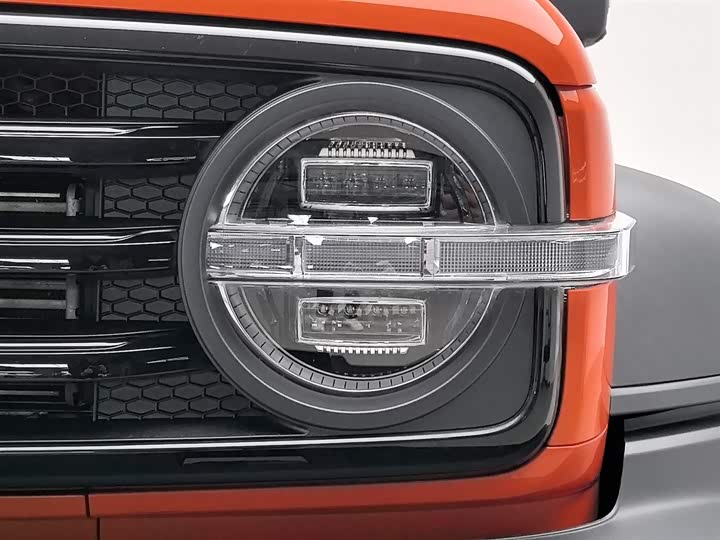 Фото 7 - Tank 300