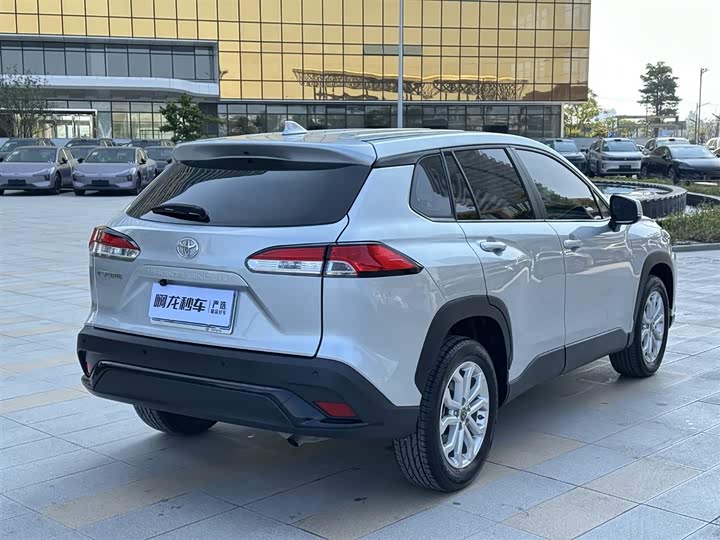 Фото 4 - Toyota Frontlander