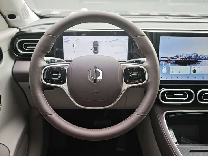 Фото 8 - Leapmotor C11