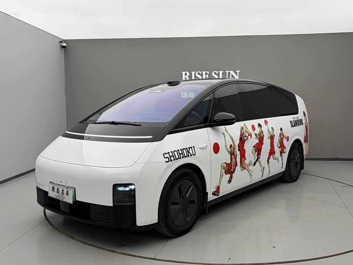 Фото 1 - LiXiang Mega