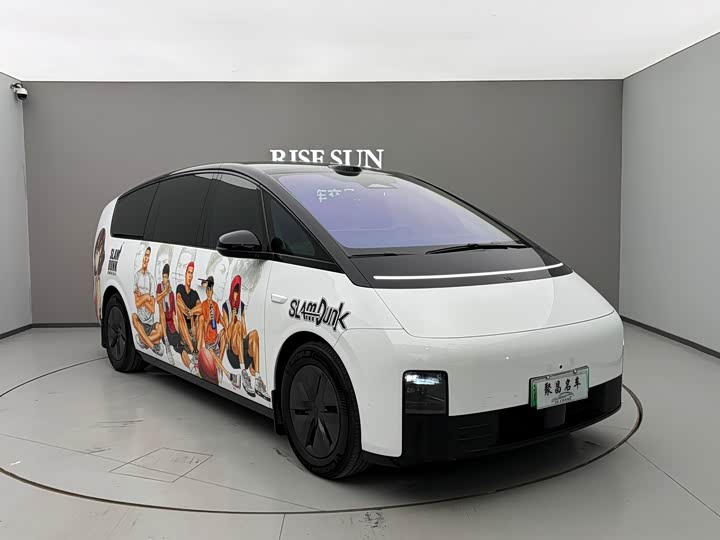 Фото 3 - LiXiang Mega