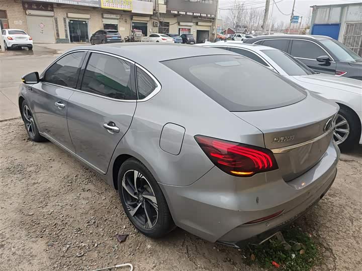 Фото 5 - MG Motor 6