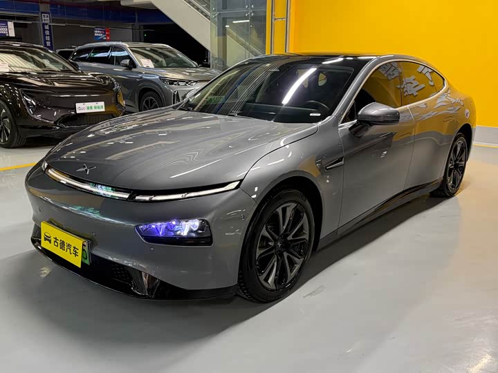 Фото 1 - XPeng P7