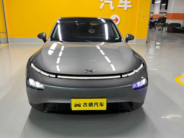 Фото 2 - XPeng P7