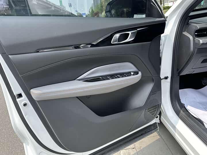 Фото 4 - Changan Oshan Z6