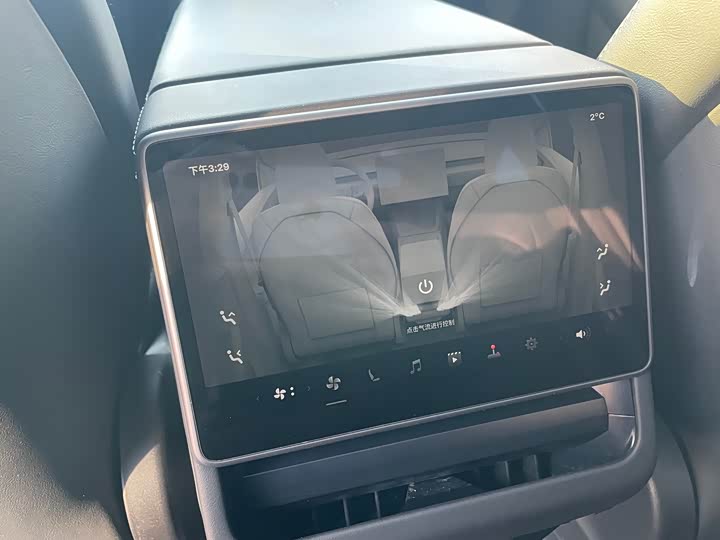 Фото 8 - Tesla Model Y