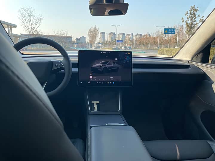 Фото 9 - Tesla Model Y
