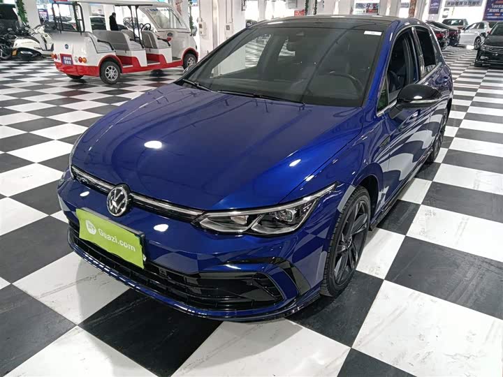 Фото 2 - Volkswagen Golf