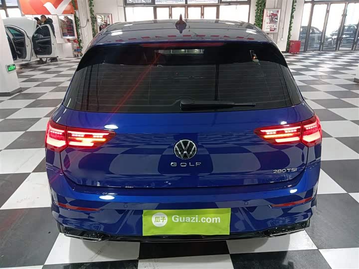 Фото 6 - Volkswagen Golf