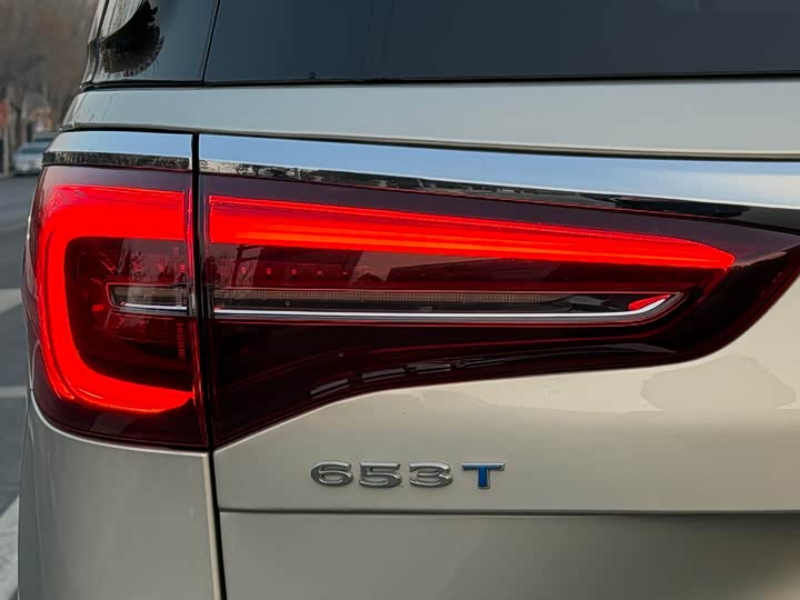 Фото 9 - Buick GL8 ES