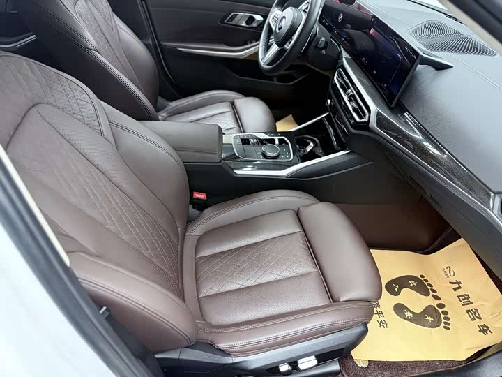 Фото 9 - BMW 3 Series