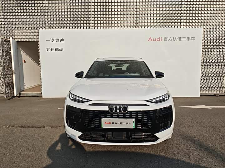 Фото 1 - Audi Q6L e-tron