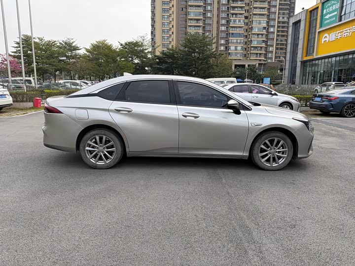 Фото 4 - GAC Aion S