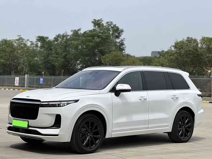 Фото 1 - LiXiang One