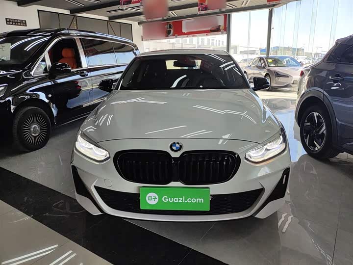 Фото 3 - BMW 1 Series