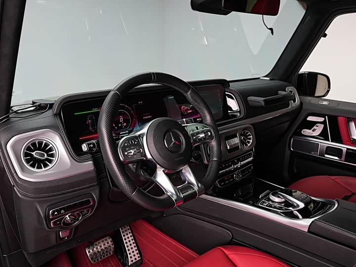 Фото 8 - Mercedes-Benz G-Class AMG