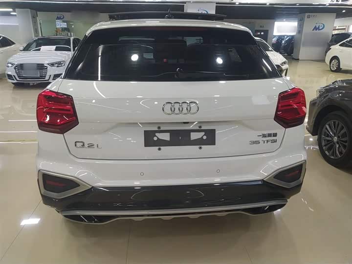 Фото 6 - Audi Q2L