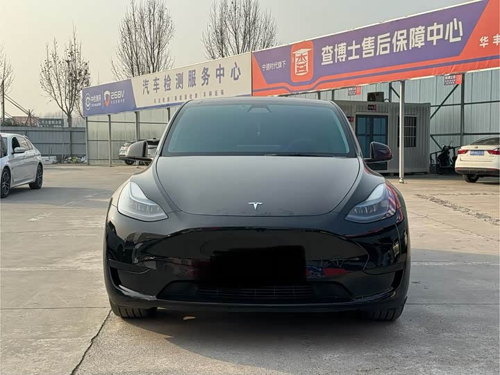 Фото 2 - Tesla Model Y
