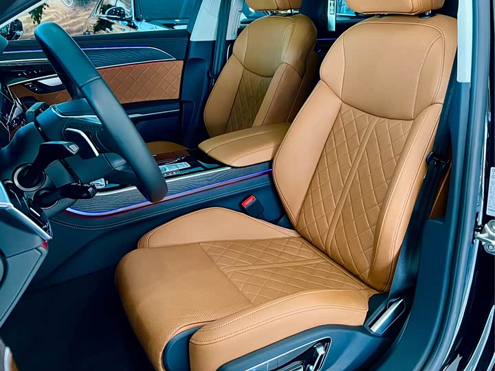 Фото 6 - Audi A8