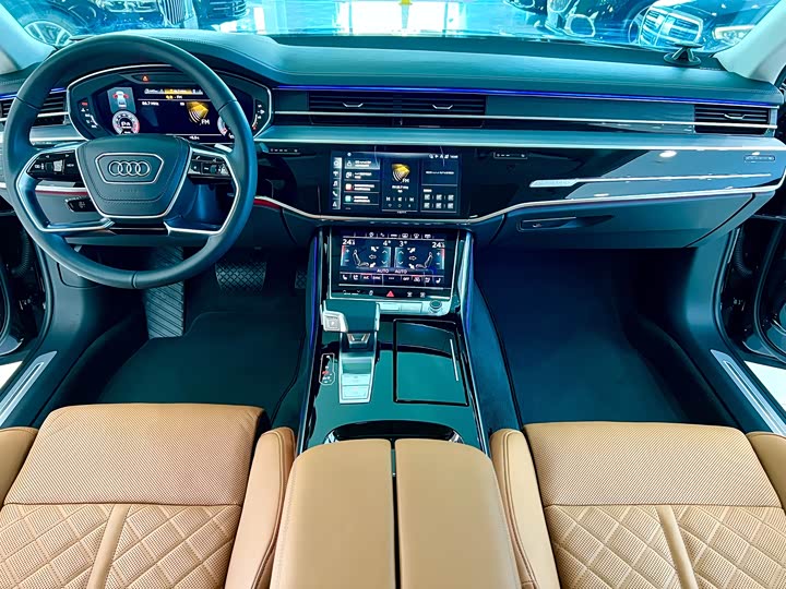 Фото 9 - Audi A8