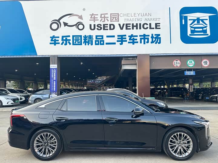 Фото 8 - Bestune B70