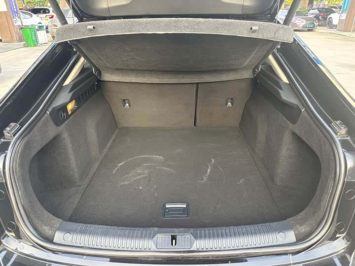 Фото 9 - Bestune B70