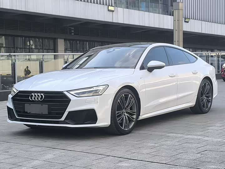 Фото 1 - Audi A7
