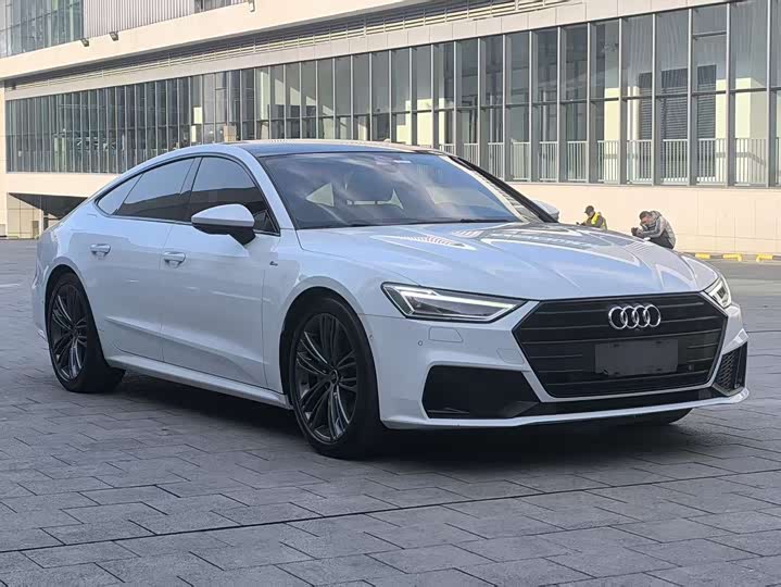 Фото 3 - Audi A7