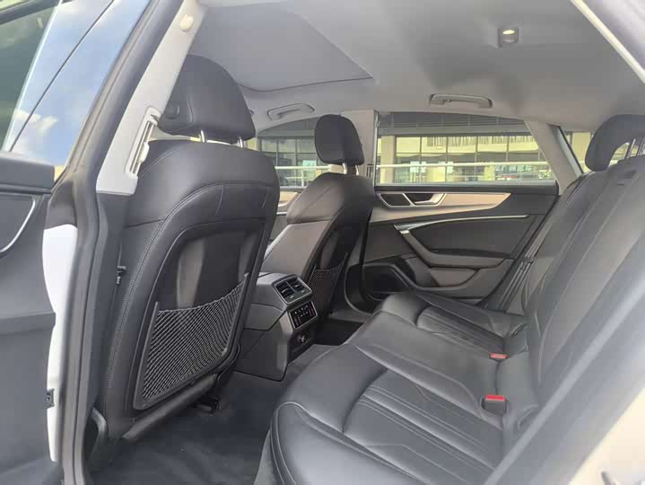 Фото 6 - Audi A7