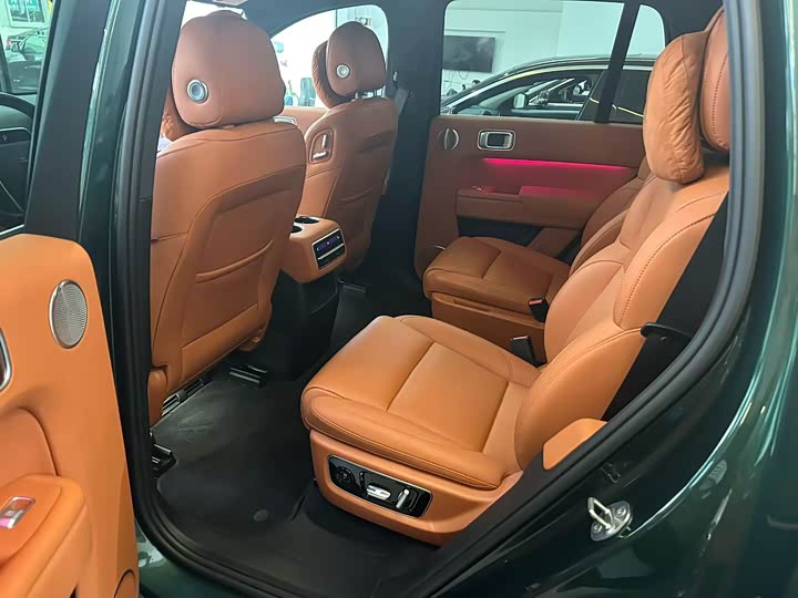 Фото 9 - LiXiang L8