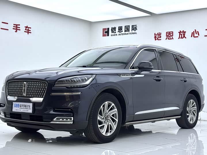 Фото 1 - Lincoln Aviator