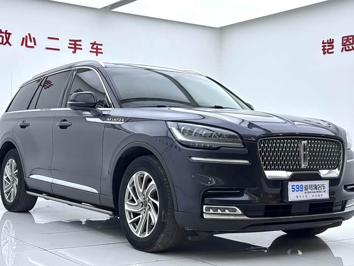 Фото 3 - Lincoln Aviator