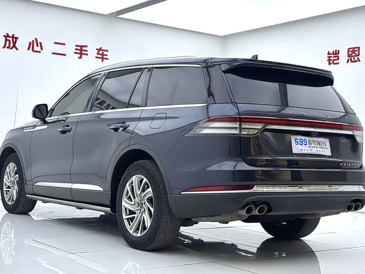 Фото 6 - Lincoln Aviator