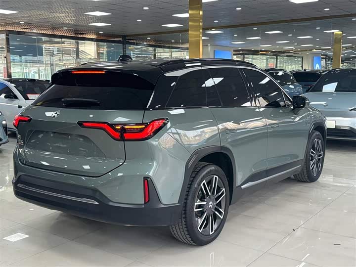 Фото 4 - Nio ES6