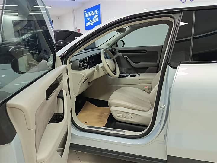 Фото 9 - Leapmotor C11