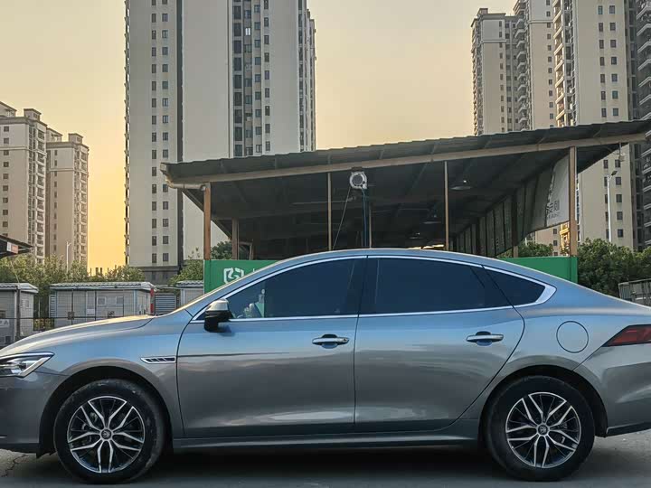 Фото 8 - BYD Qin Plus