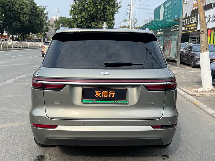 Фото 5 - LiXiang One