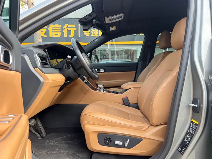 Фото 7 - LiXiang One