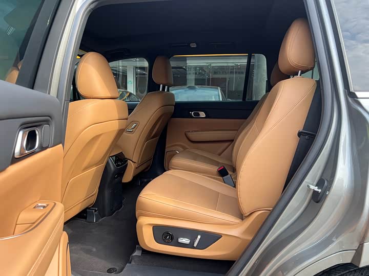 Фото 8 - LiXiang One