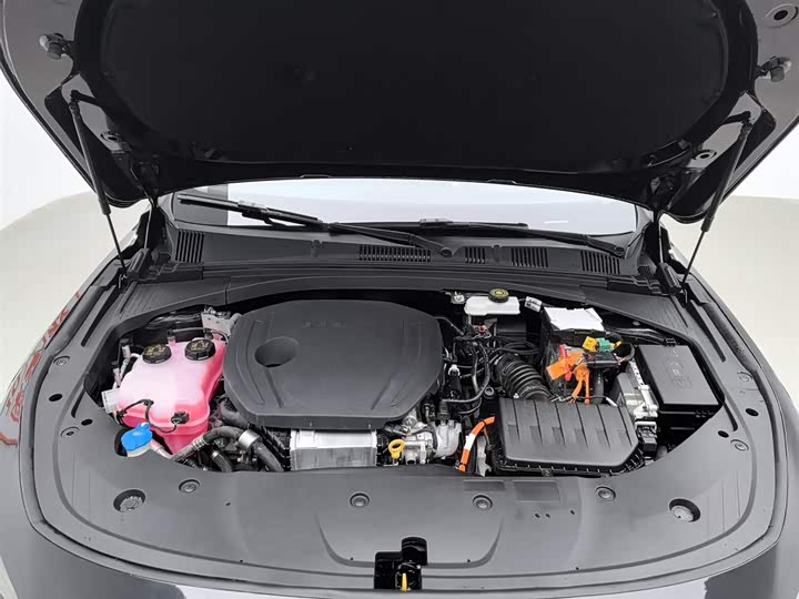 Фото 6 - Geely Preface L