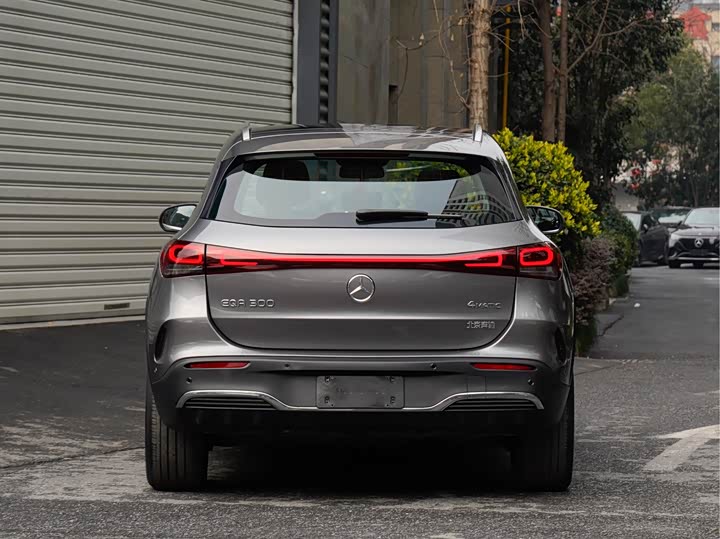 Фото 5 - Mercedes-Benz EQA